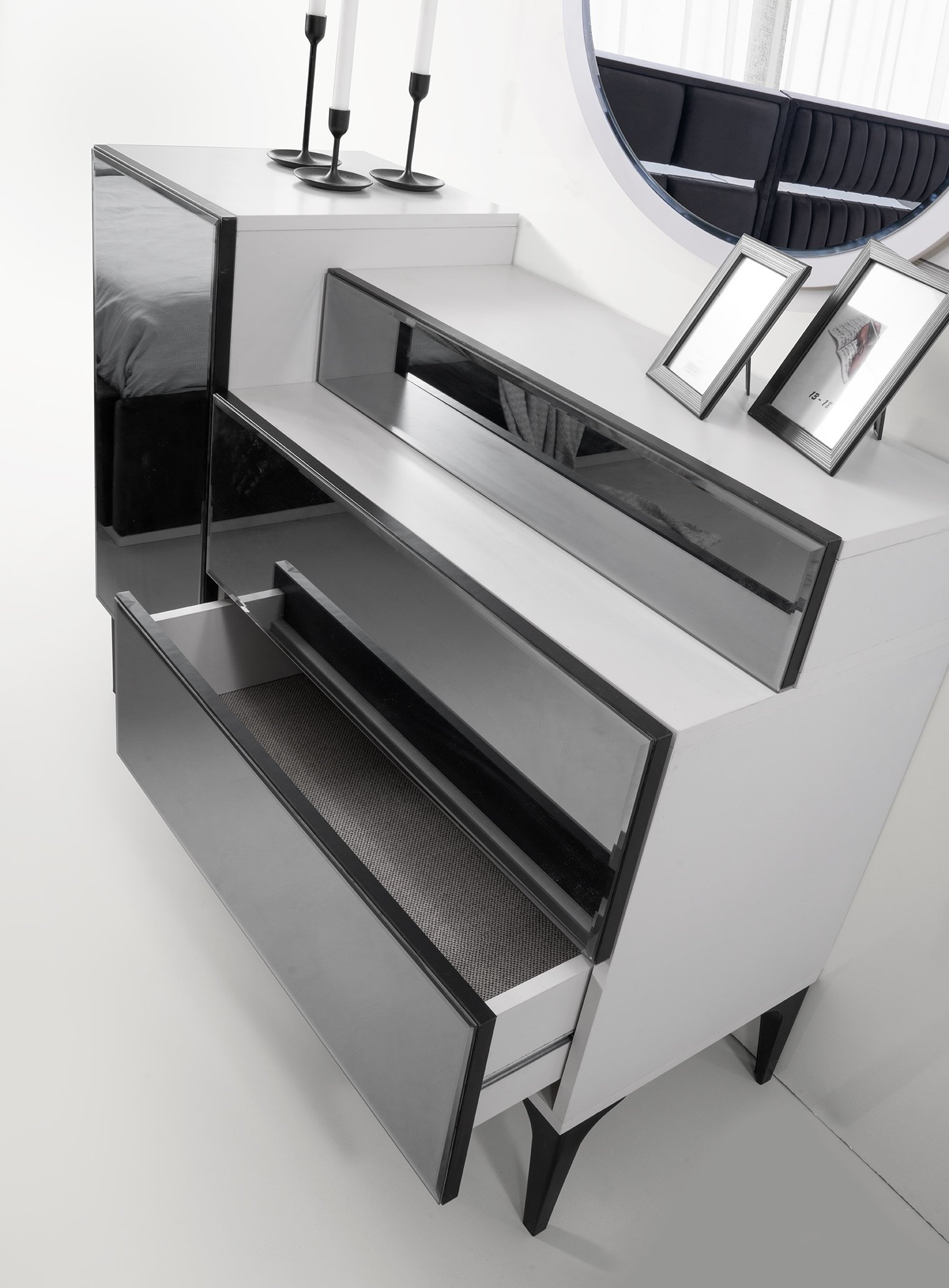 Eyfel Yatak Odası + Yatak Baza Dahil